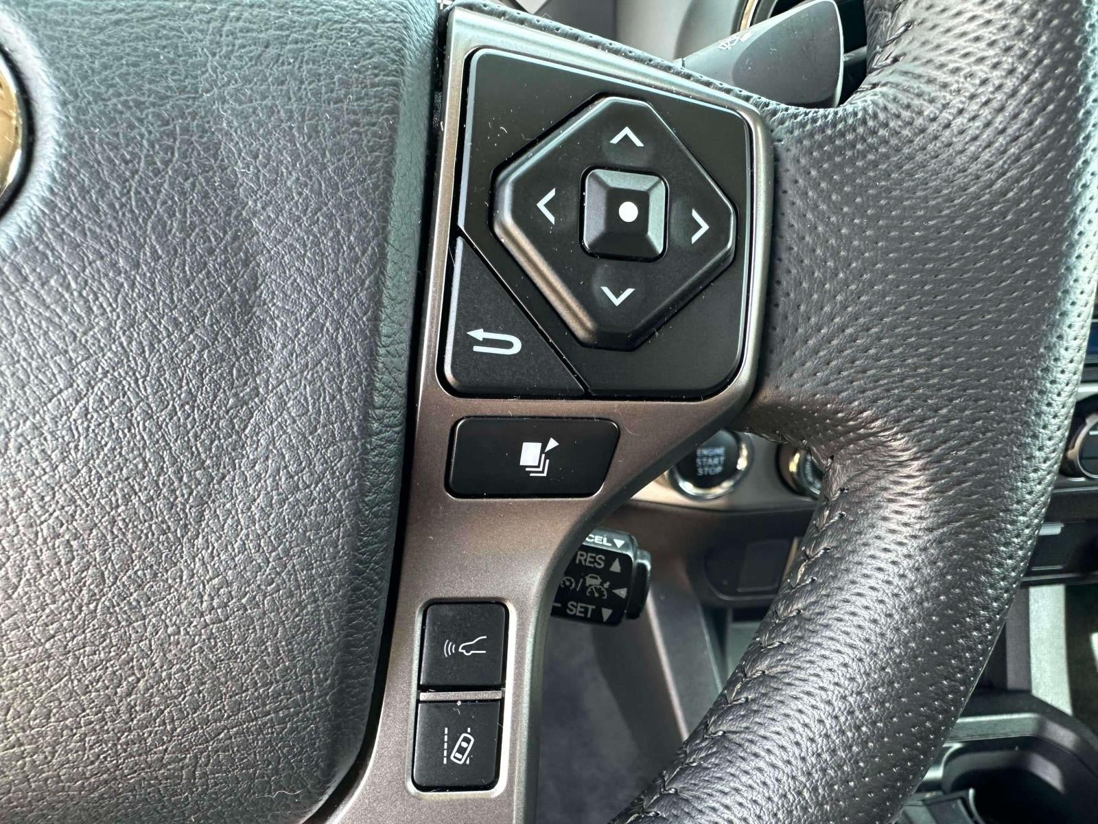 2023 Toyota Tacoma 4WD SR5 Double Cab 5' Bed V6 AT (Natl)