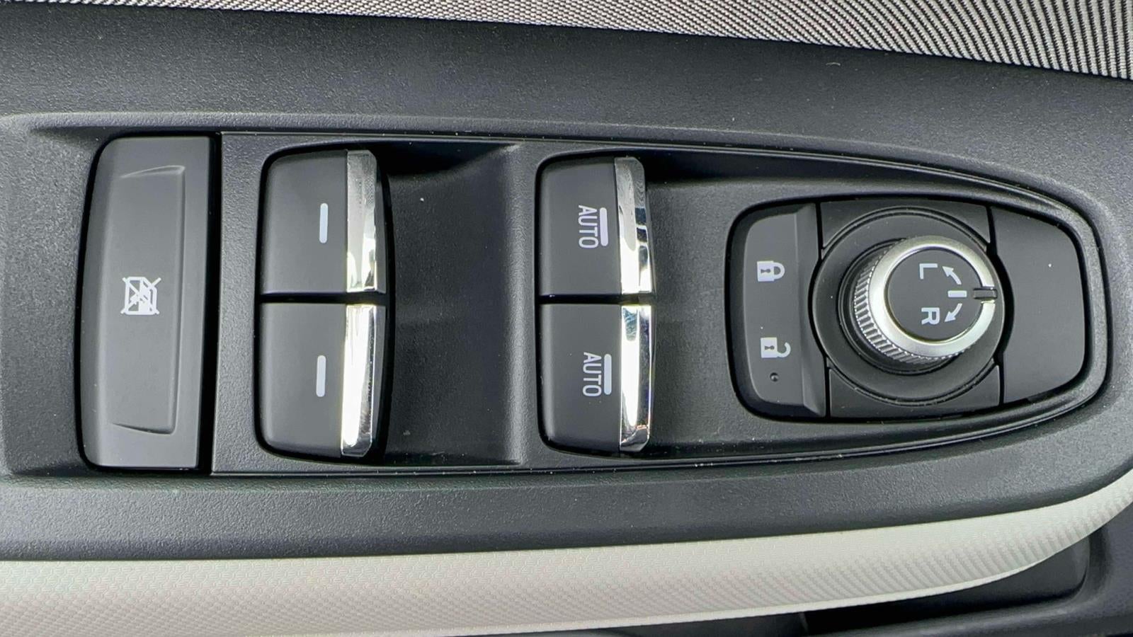 2025 Subaru Forester Premium AWD