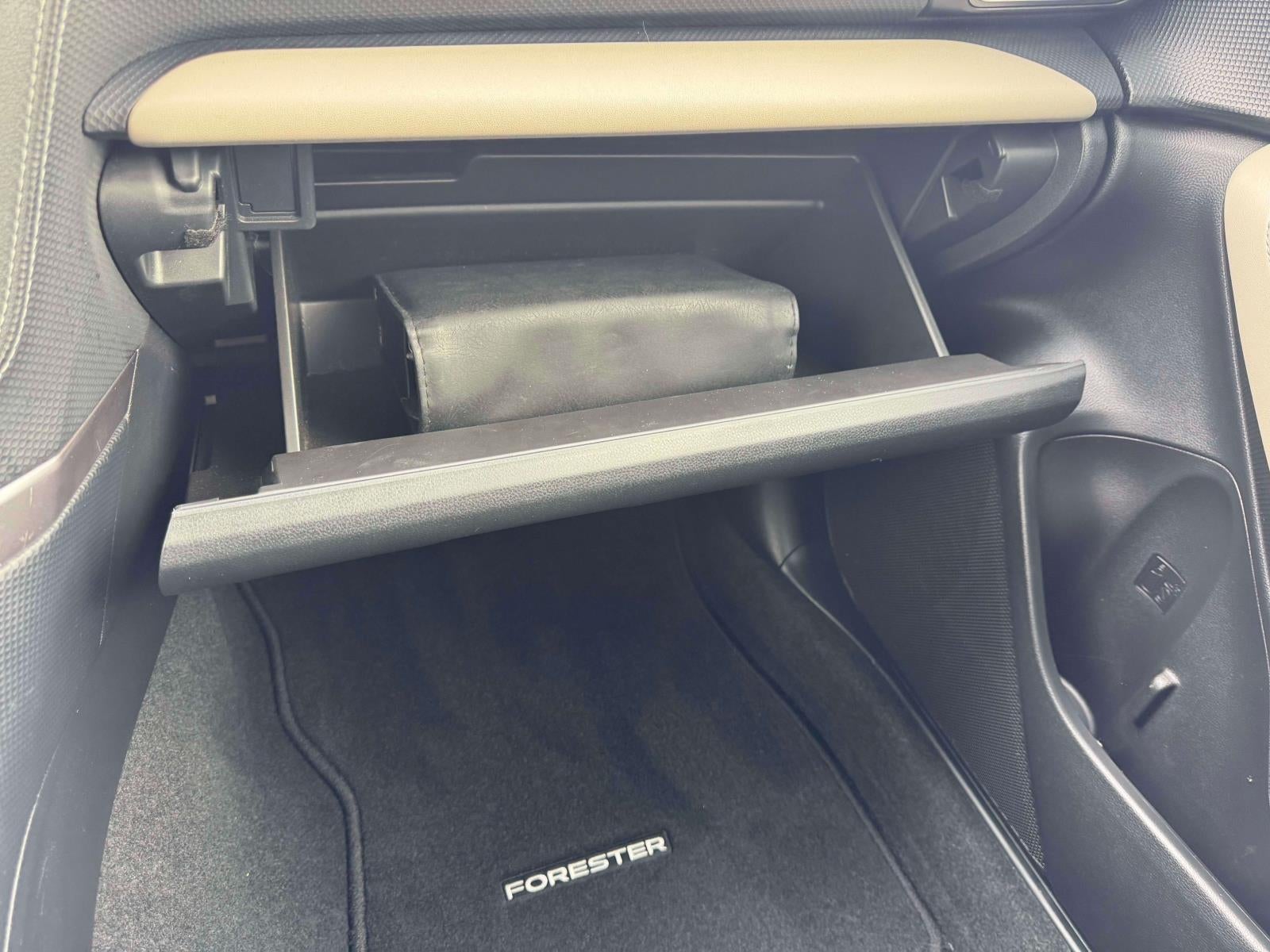 2023 Subaru Forester Limited CVT