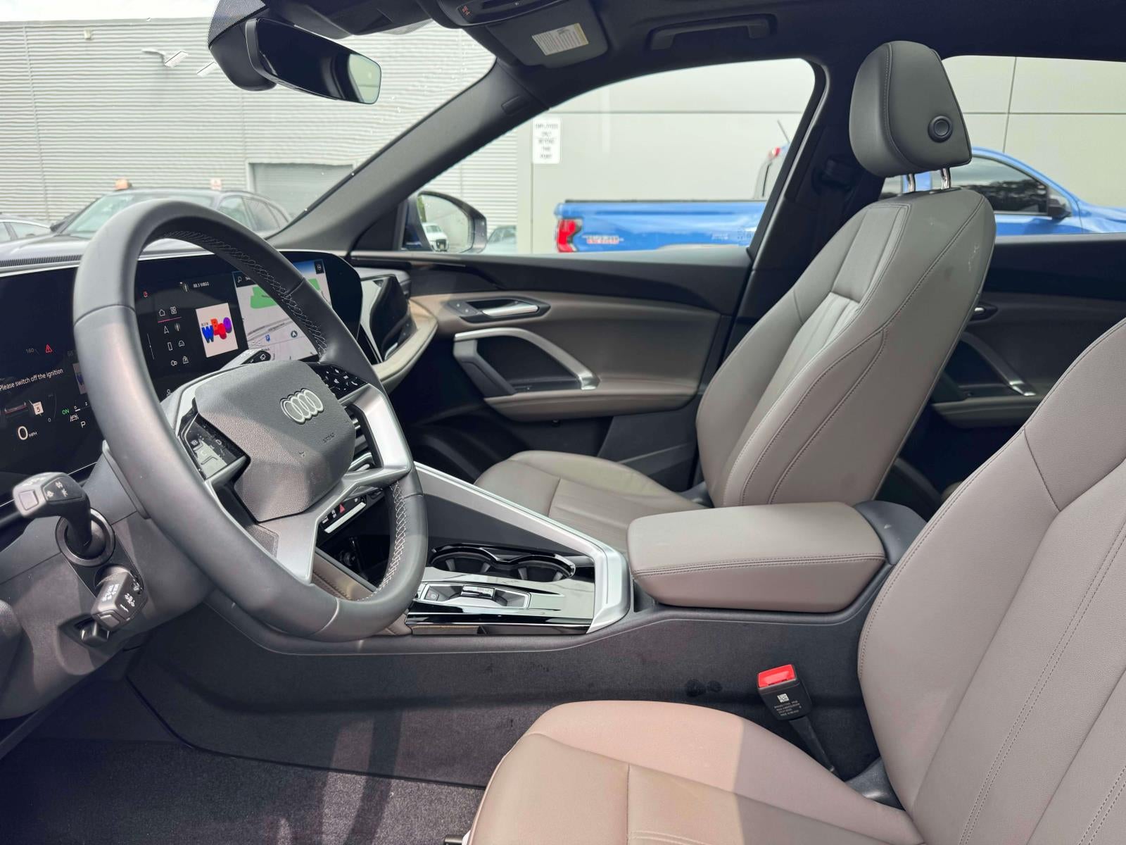 2025 Audi Q5 Premium 2.0 TFSI quattro