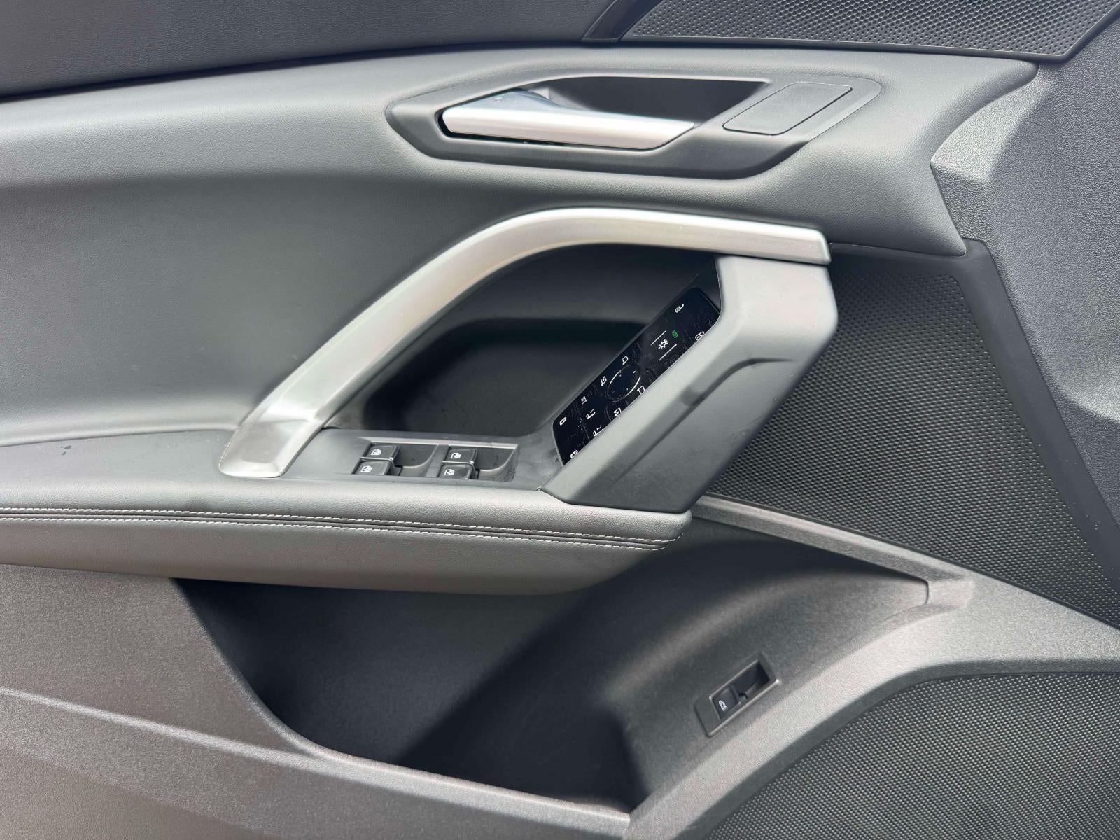 2025 Audi Q5 Premium 2.0 TFSI quattro