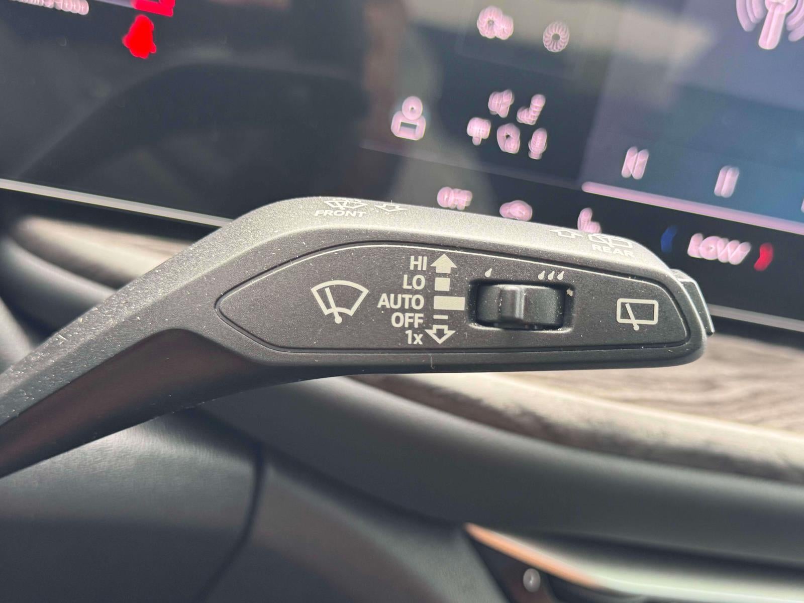 2025 Audi Q5 Premium 2.0 TFSI quattro