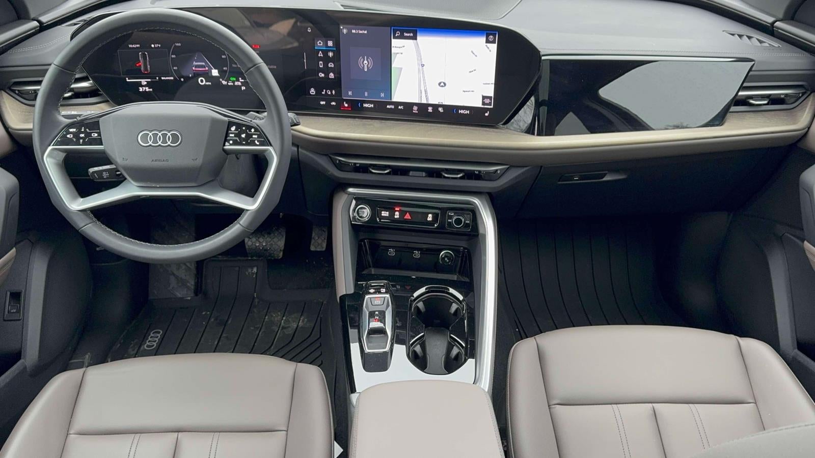 2025 Audi Q5 Premium 2.0 TFSI quattro