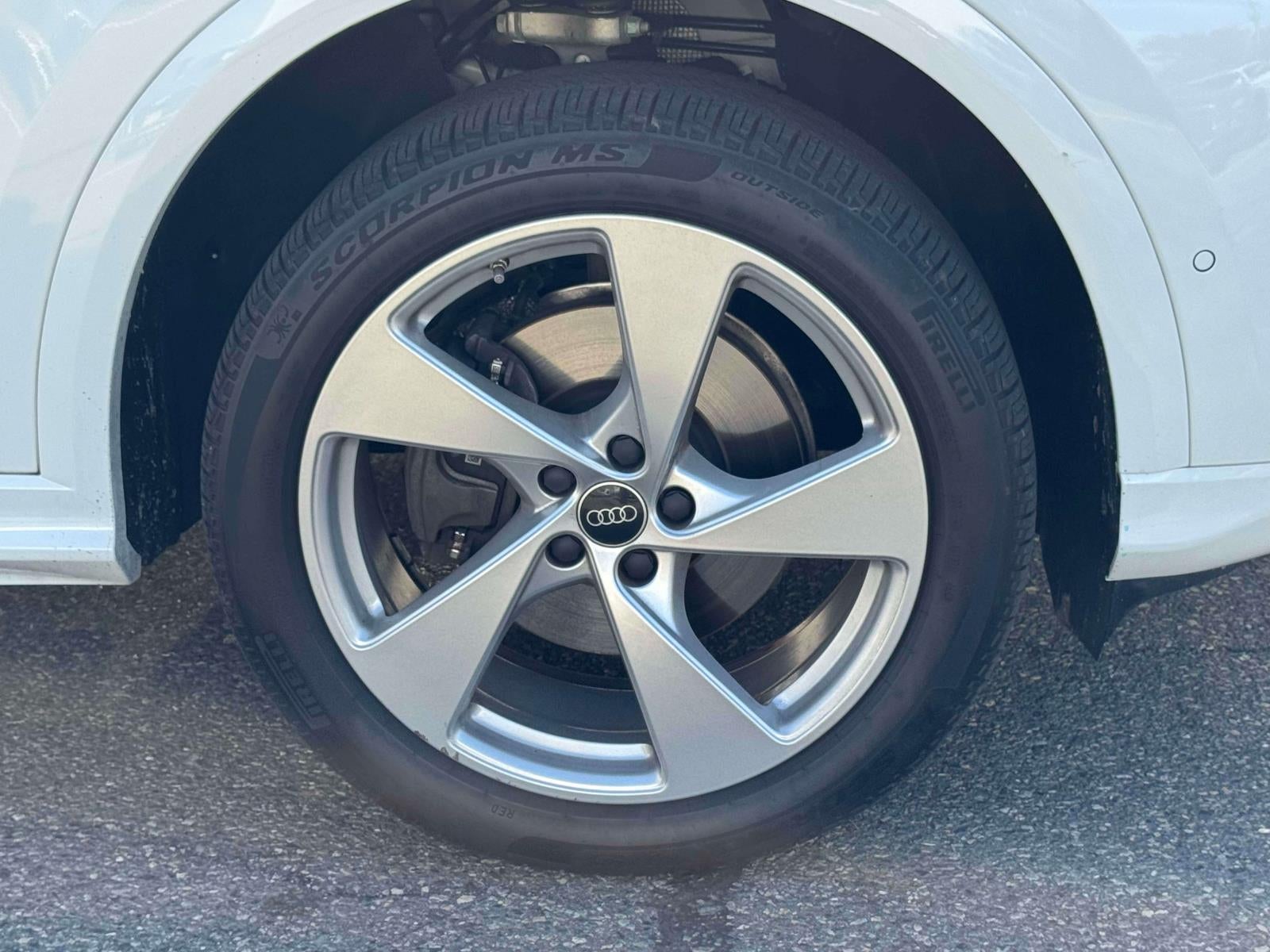 2025 Audi Q5 Premium Plus 2.0 TFSI quattro