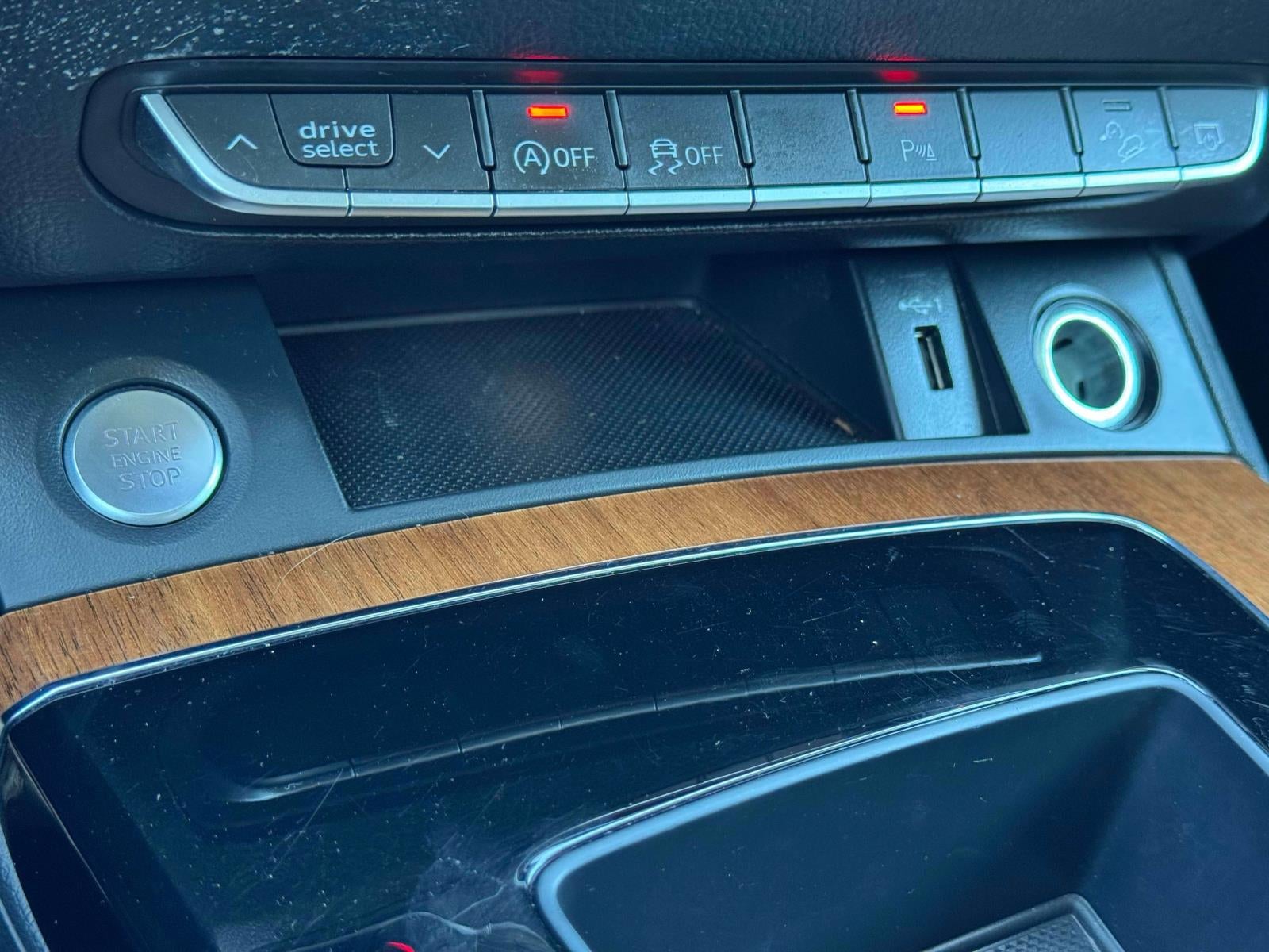 2023 Audi Q5 Premium 40 TFSI quattro