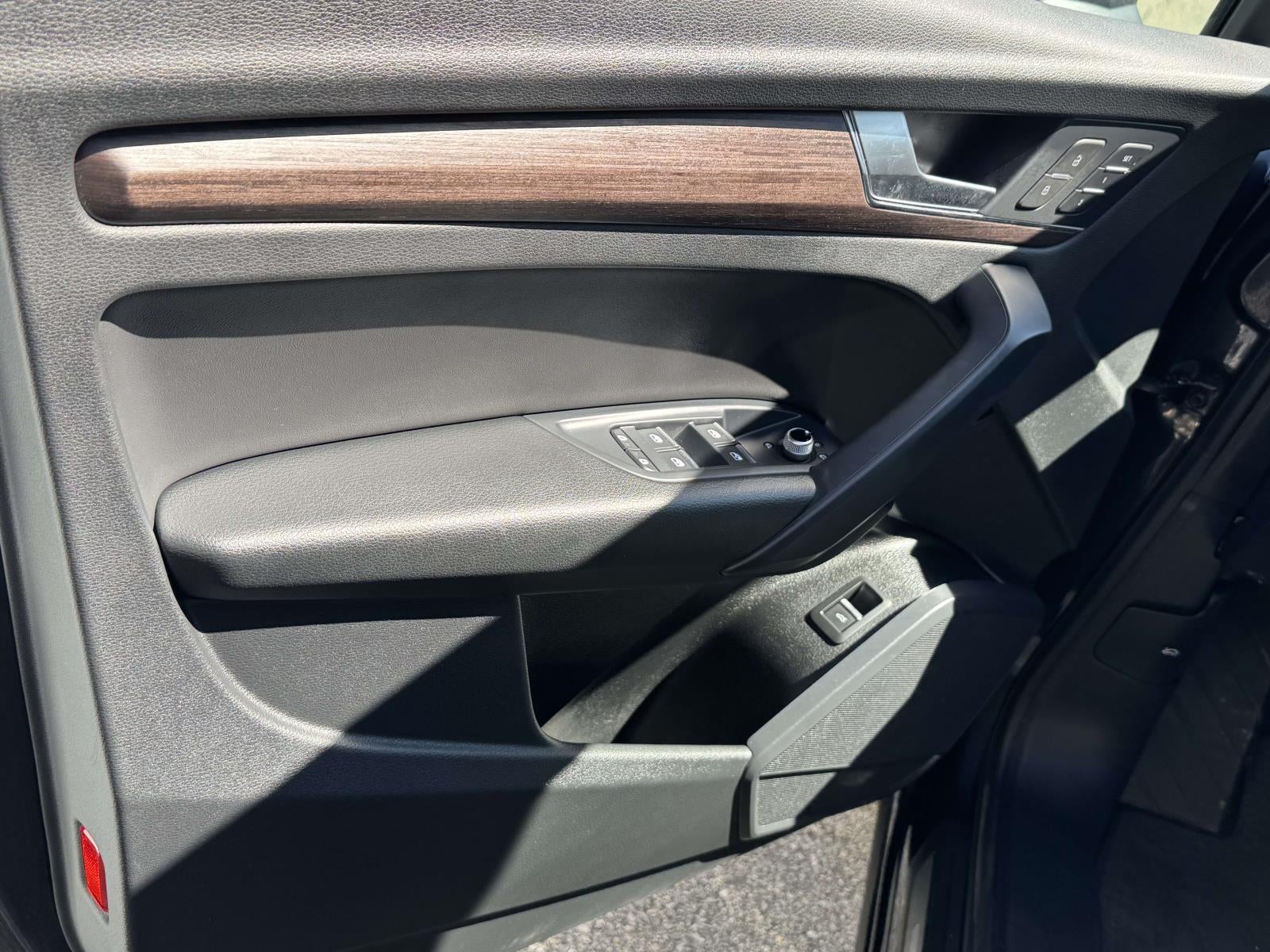 2023 Audi Q5 Premium 40 TFSI quattro