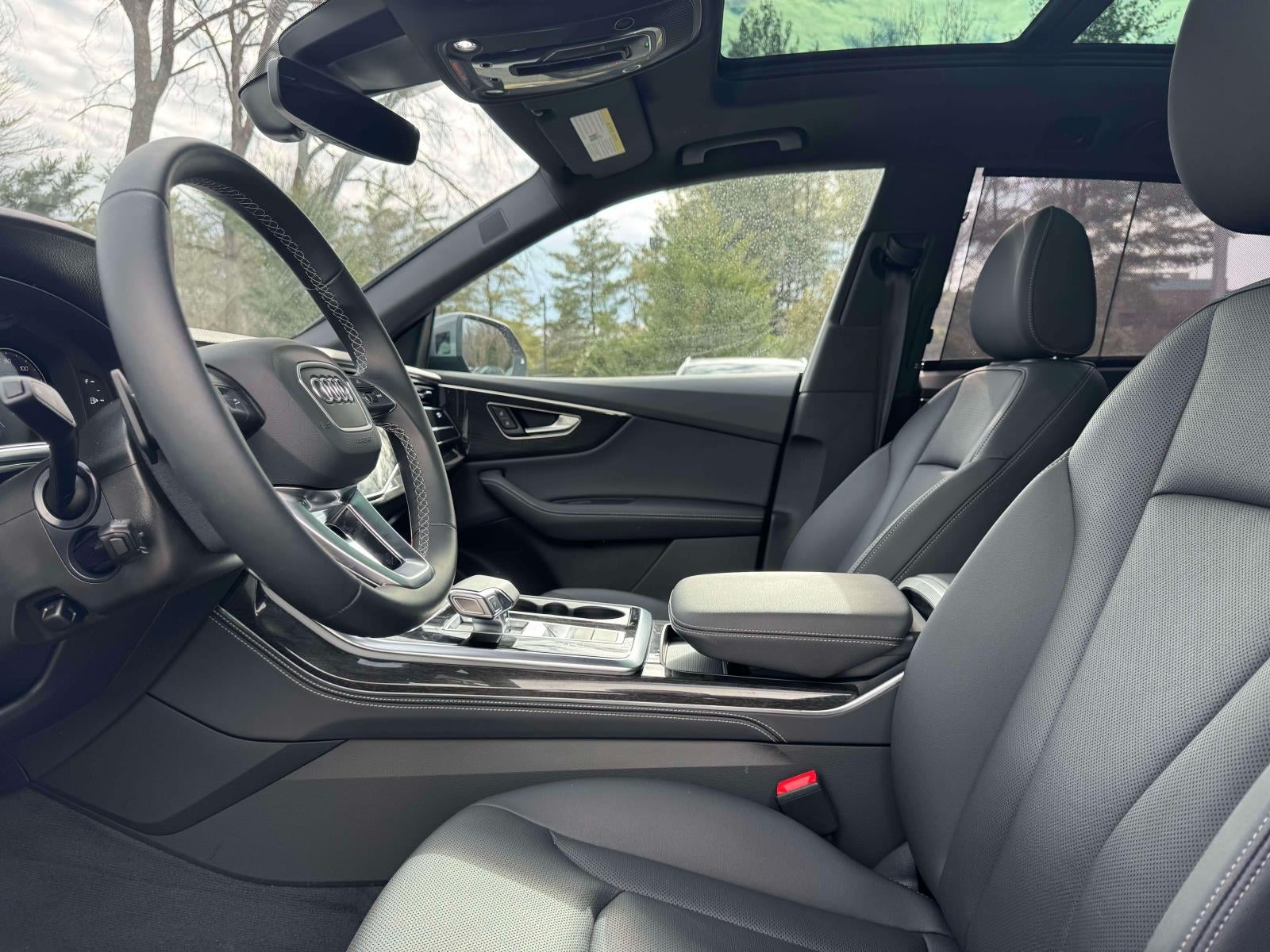 2025 Audi Q8 Premium Plus 55 TFSI quattro