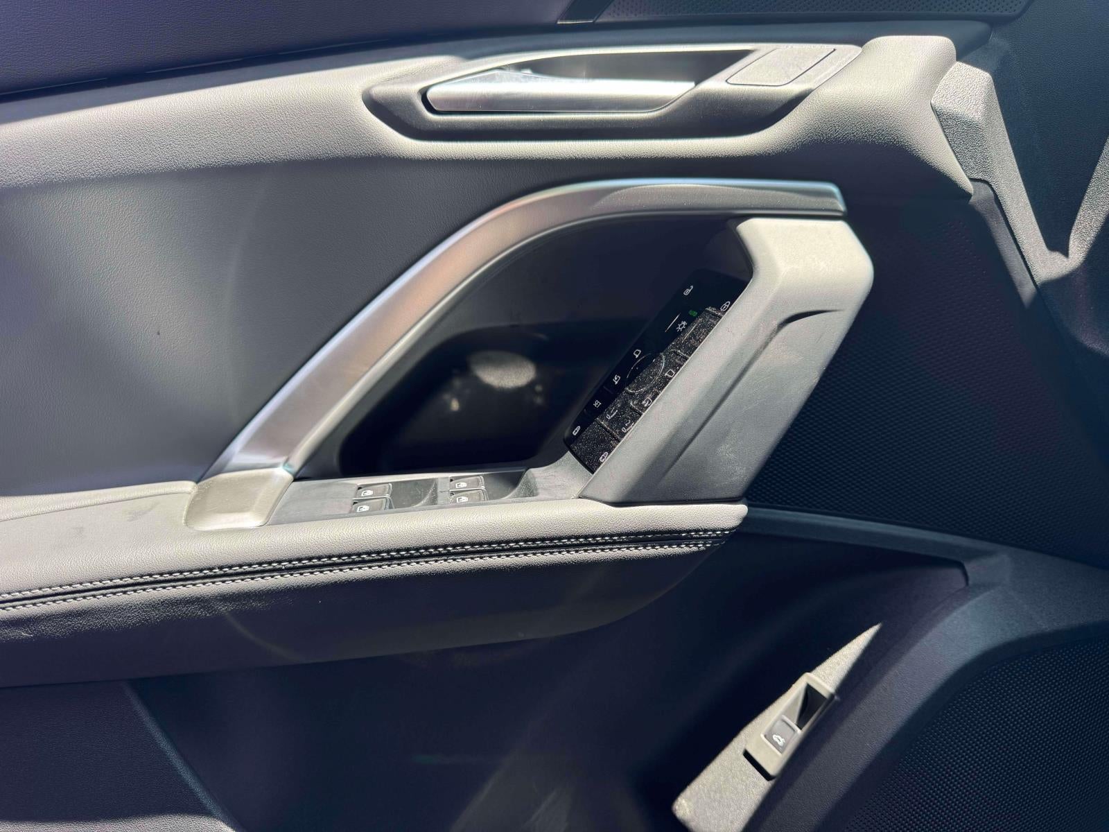 2025 Audi Q5 Sportback Premium 2.0 TFSI quattro