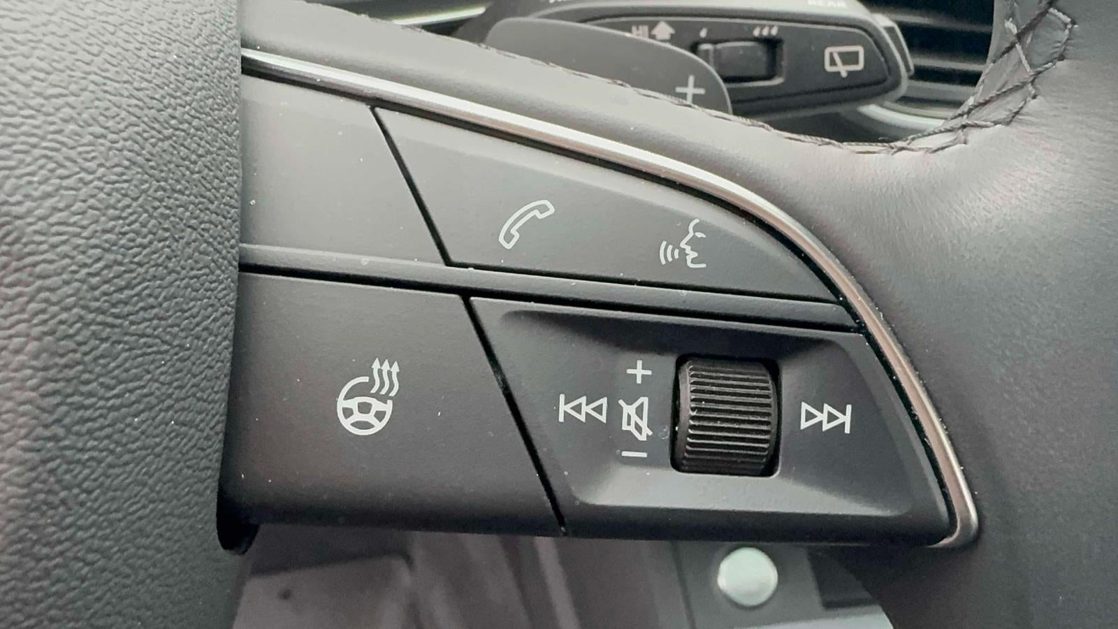 2025 Audi Q5 S line Premium 45 TFSI quattro