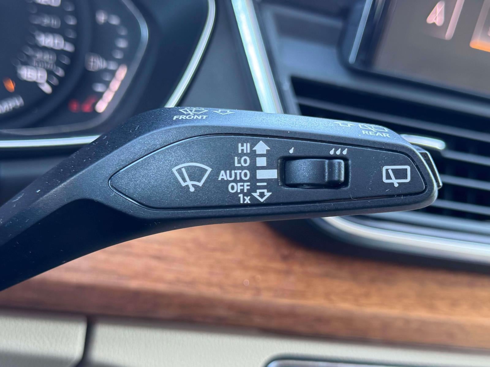 2023 Audi Q5 S line Premium 45 TFSI quattro