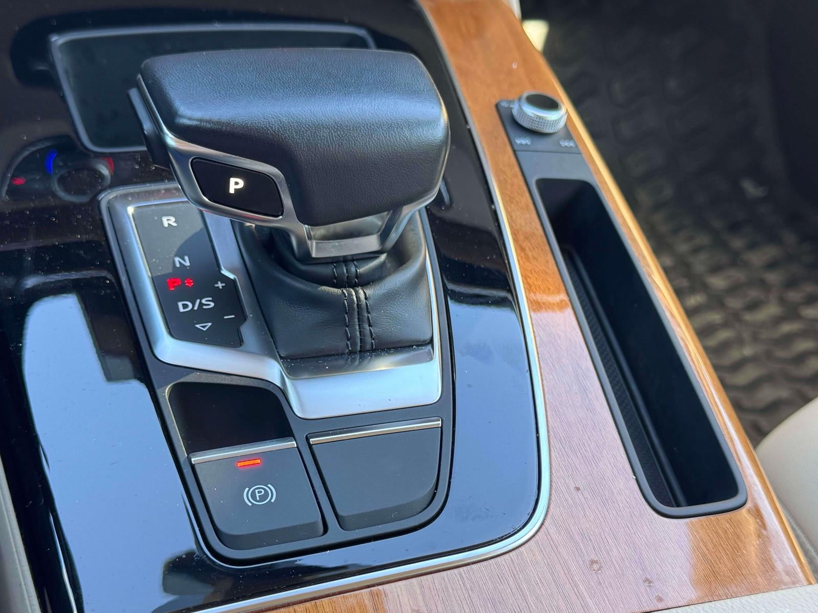 2023 Audi Q5 S line Premium 45 TFSI quattro