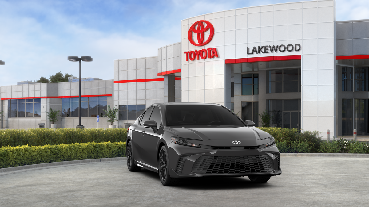 2026 Toyota Camry SE AWD