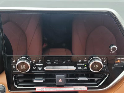2026 Toyota Highlander Hybrid Platinum