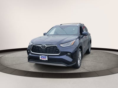 2026 Toyota Highlander Hybrid Platinum
