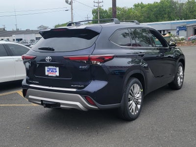 2026 Toyota Highlander Hybrid Platinum