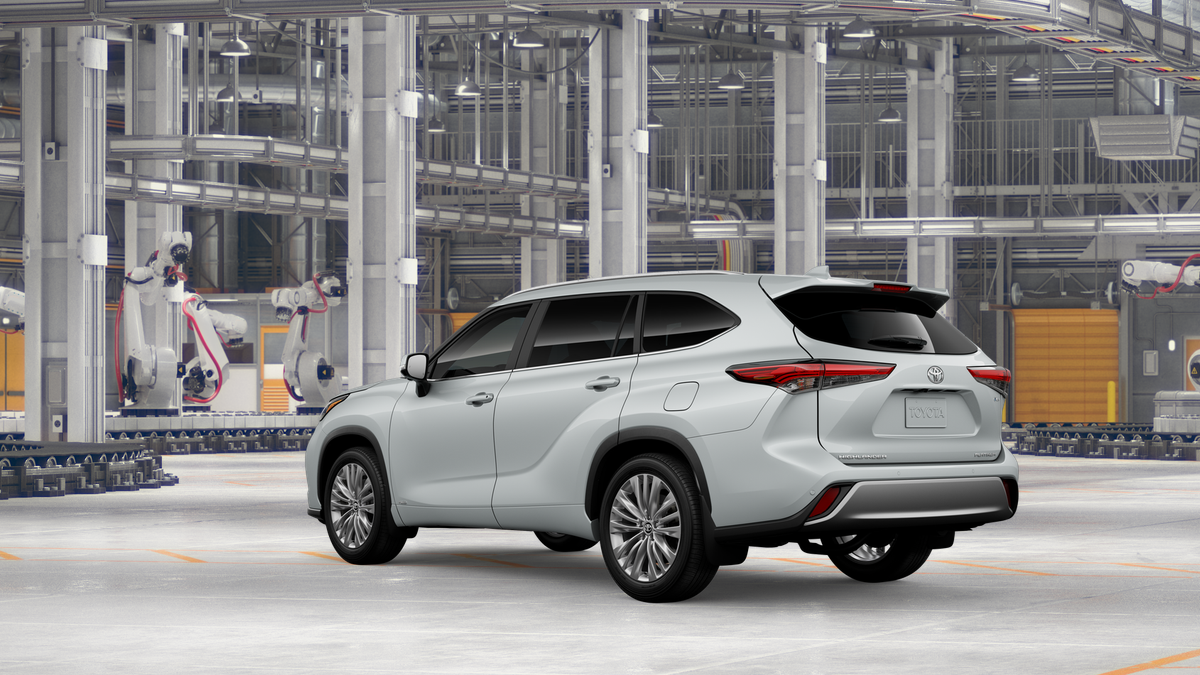 2026 Toyota Highlander Hybrid Platinum