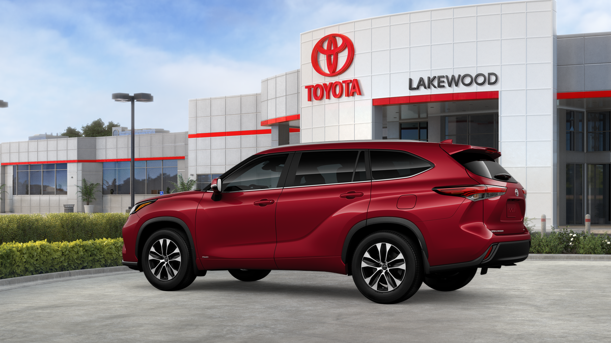 2026 Toyota Highlander Hybrid XLE