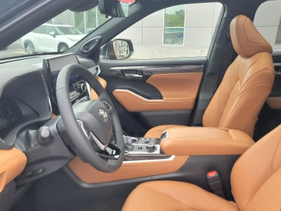 2026 Toyota Highlander Platinum