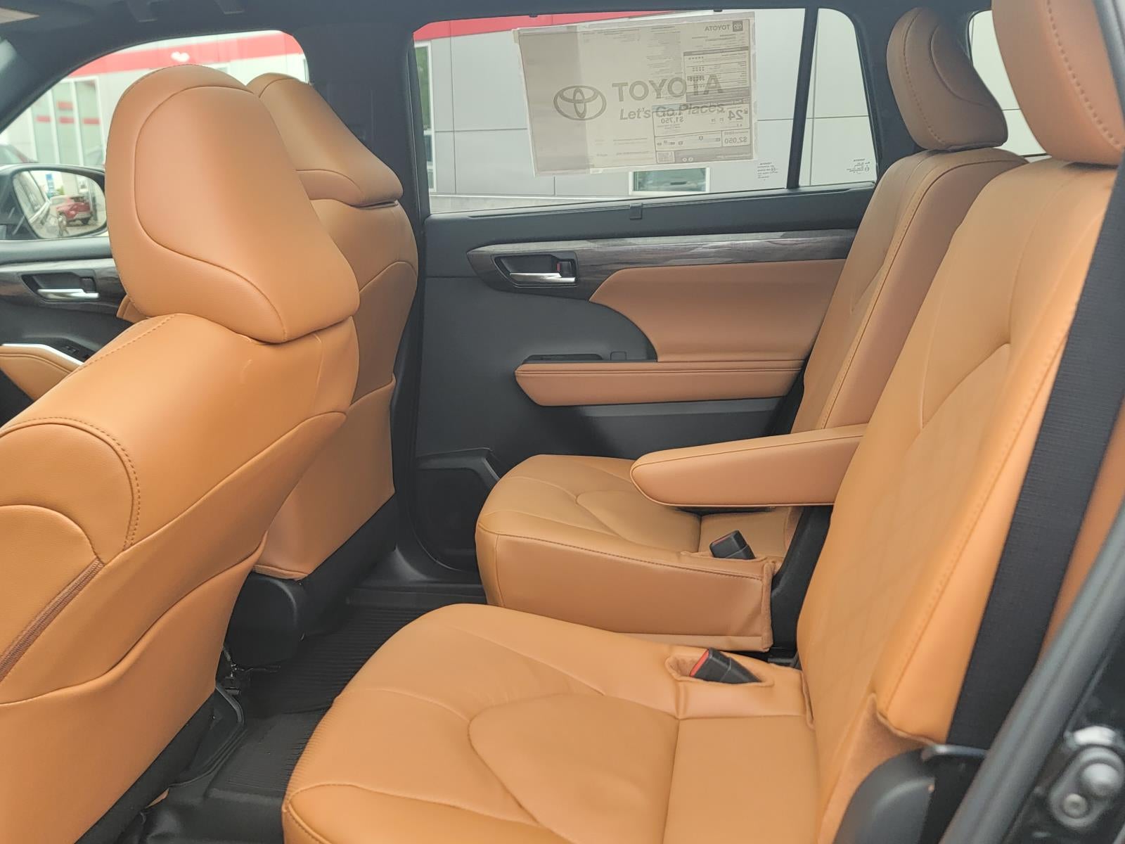 2026 Toyota Highlander Platinum