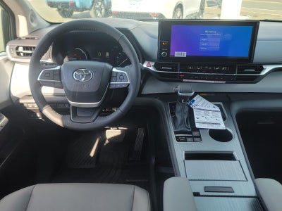2026 Toyota Sienna XLE