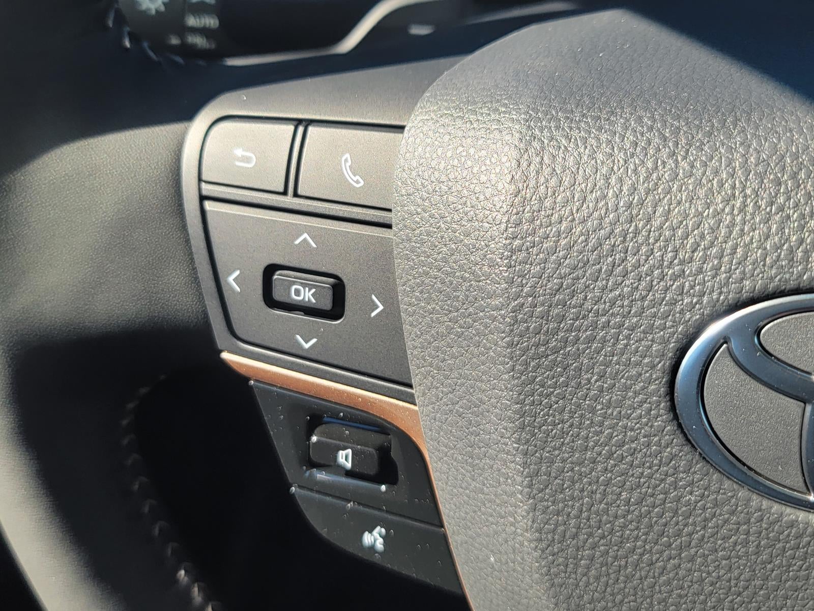 2026 Toyota Toyota Crown Signia Limited