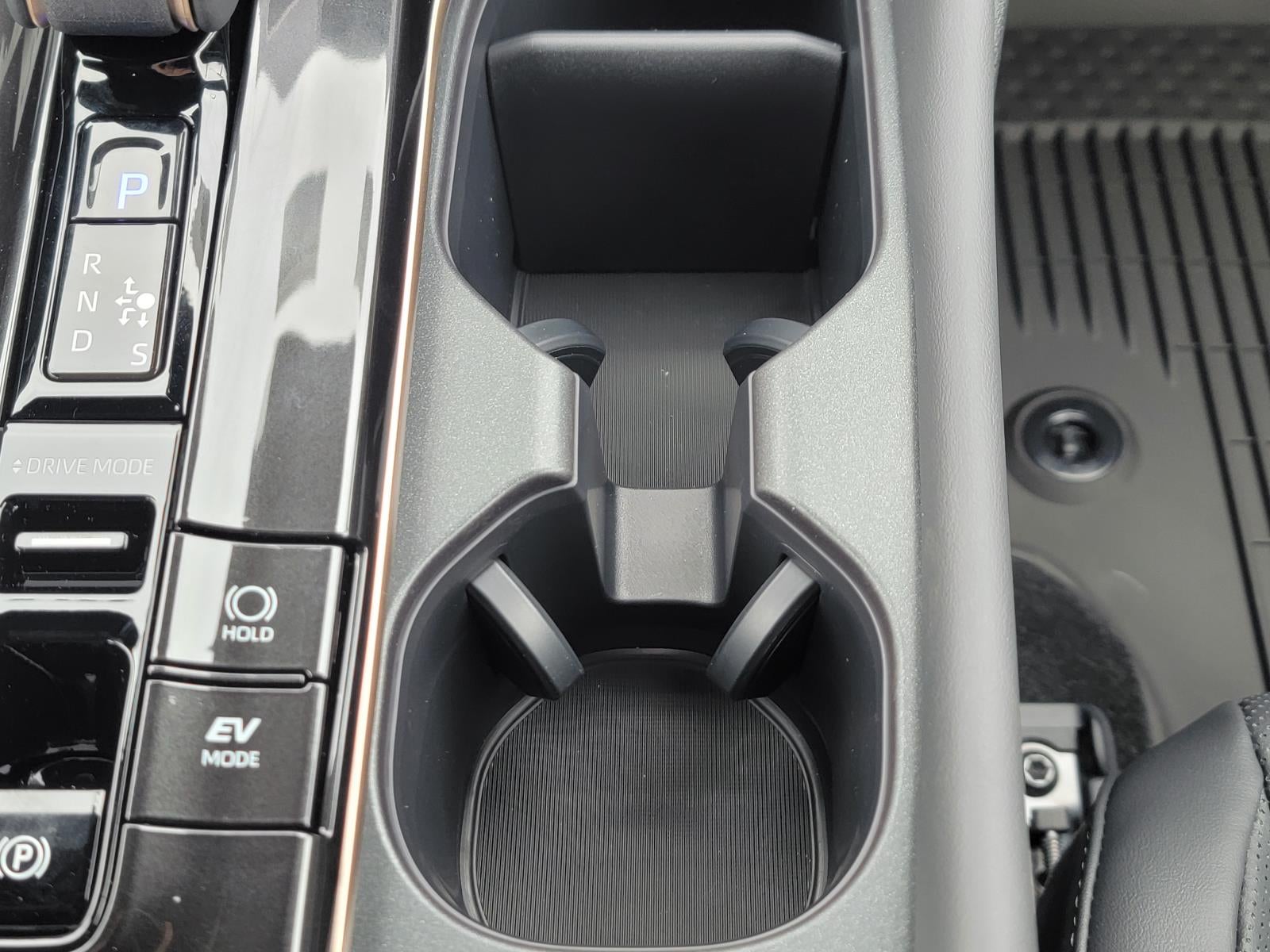 2025 Toyota Toyota Crown Signia Limited