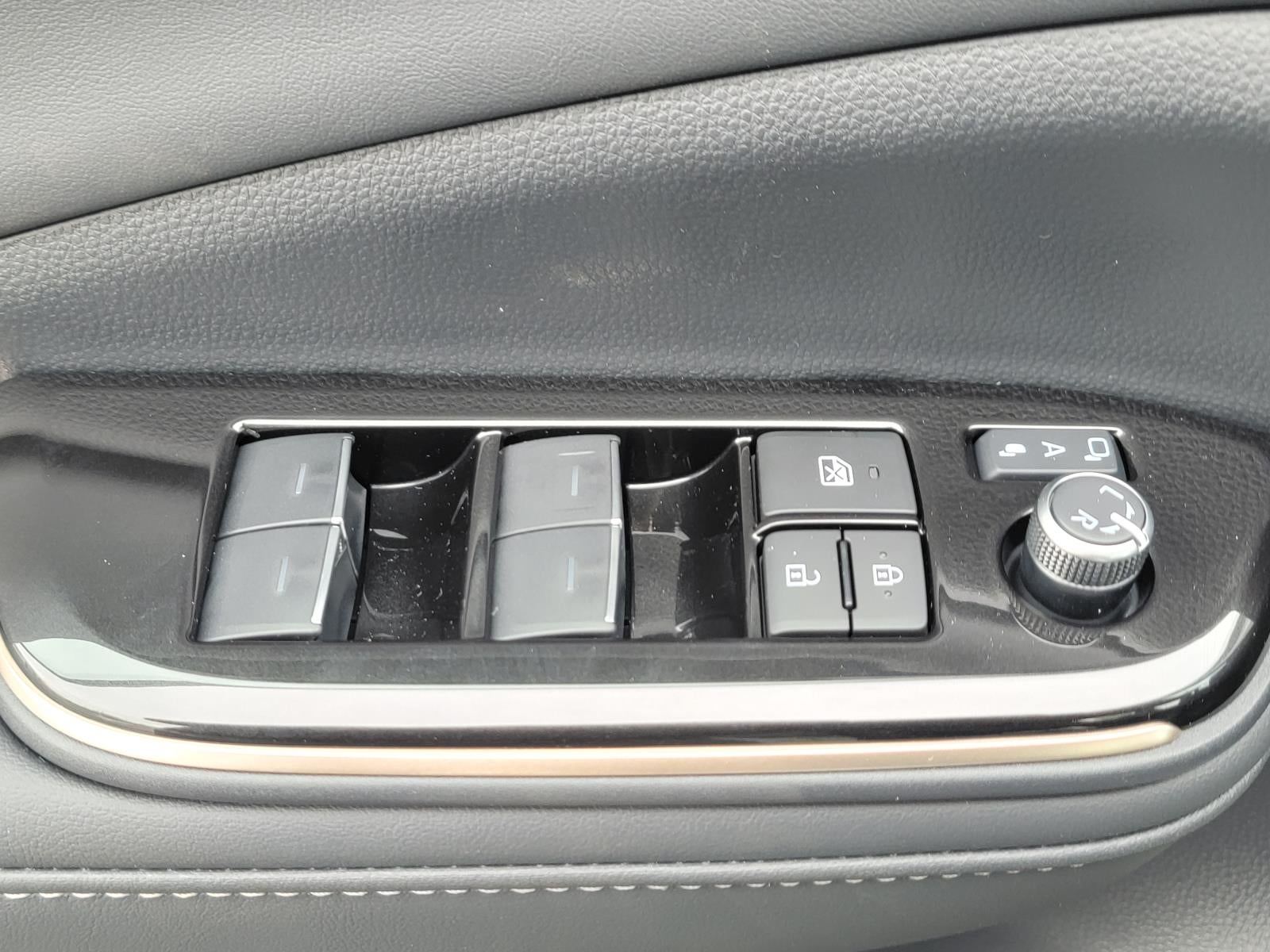 2025 Toyota Toyota Crown Signia Limited