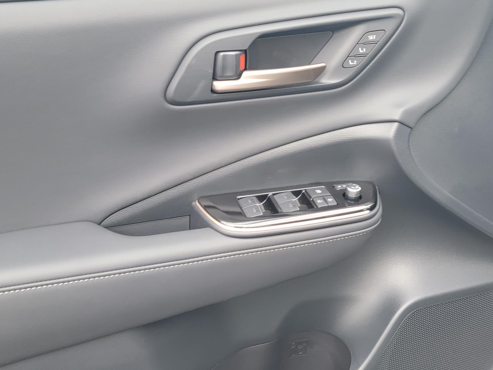 2025 Toyota Toyota Crown Signia Limited